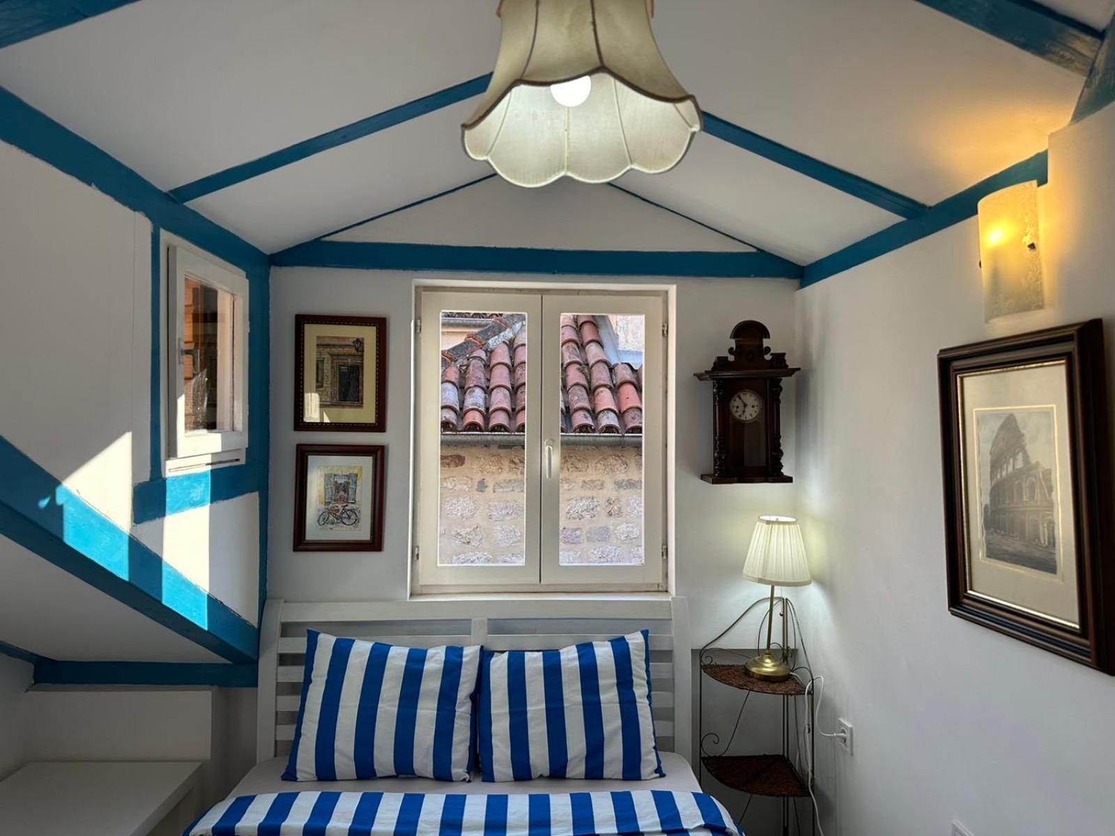 Charming Apartment With A Terrace Kotor Dış mekan fotoğraf