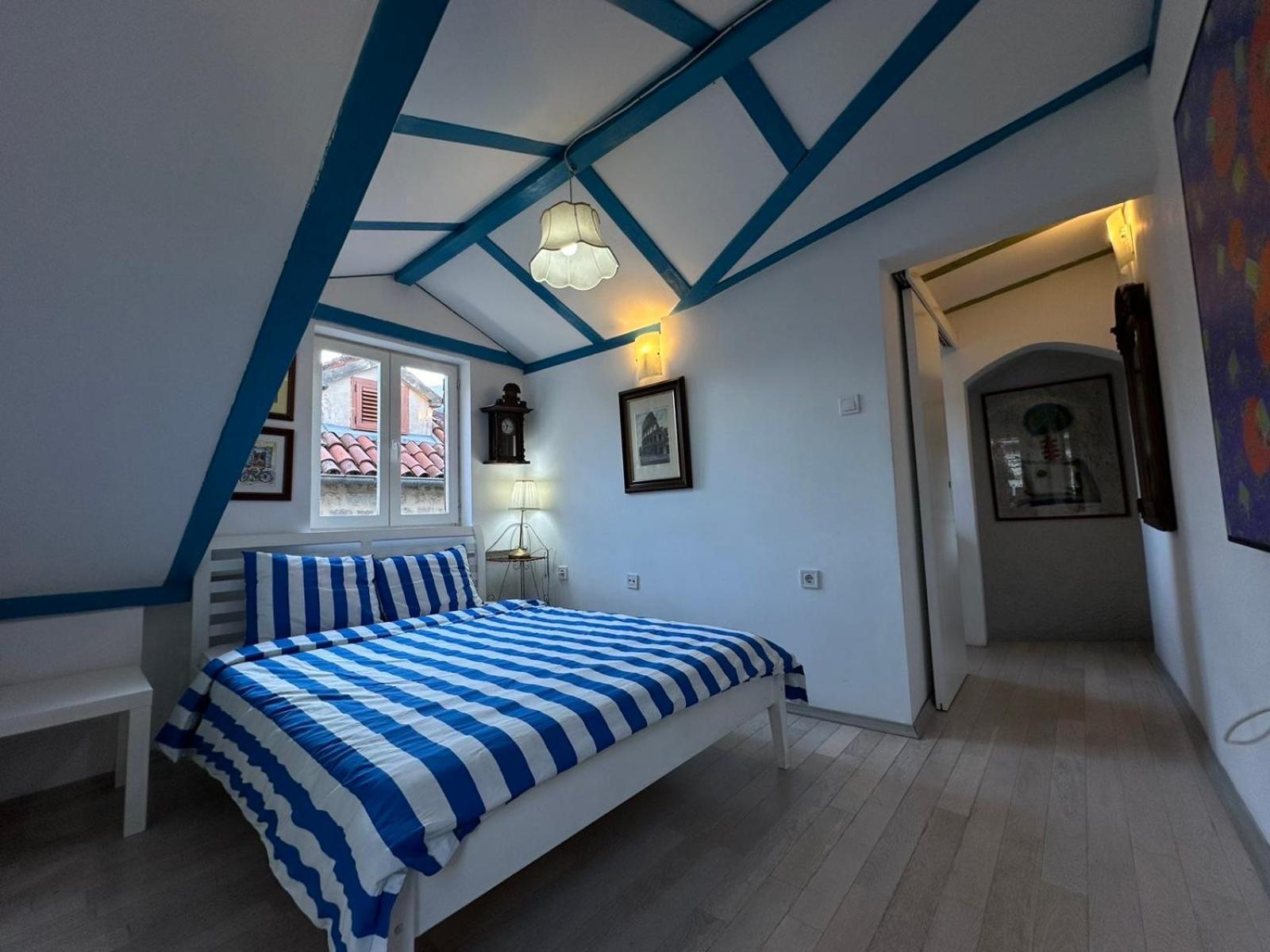 Charming Apartment With A Terrace Kotor Dış mekan fotoğraf